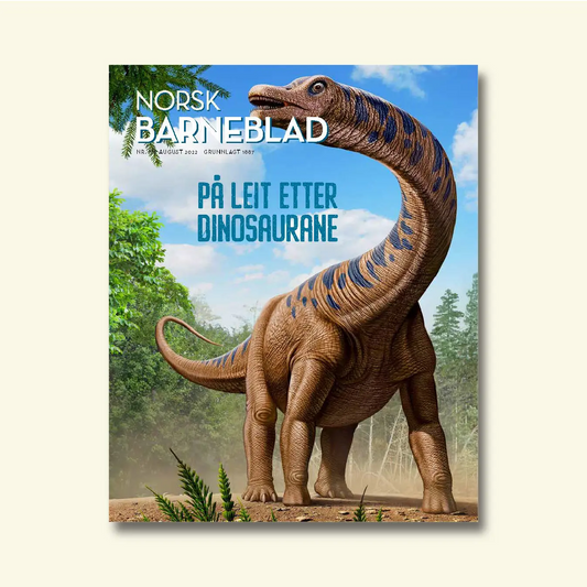 Framside av Norsk Barneblad nr. 8/2022 «Tid for dinosaurar», fotorealistisk bilde av ein langhalsa sauropod i ein skog, med teksten «På leit etter dinosaurane».
