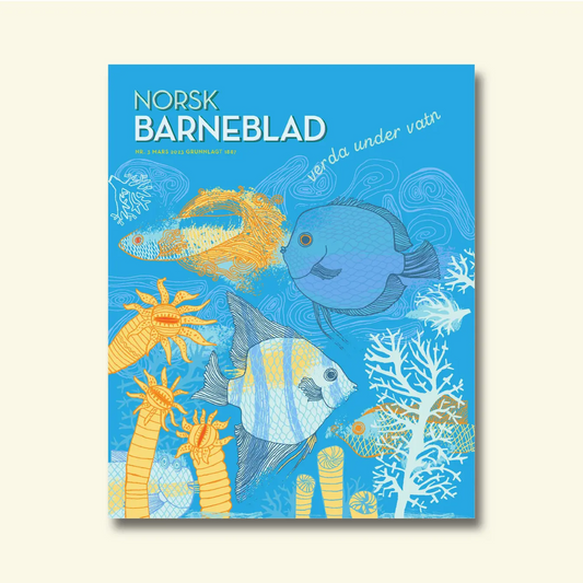 Framside av Norsk Barneblad nr. 3/2023 «Verda under vatn», illustrasjon av fargerike fiskar og korallrev mot ein blå bakgrunn.